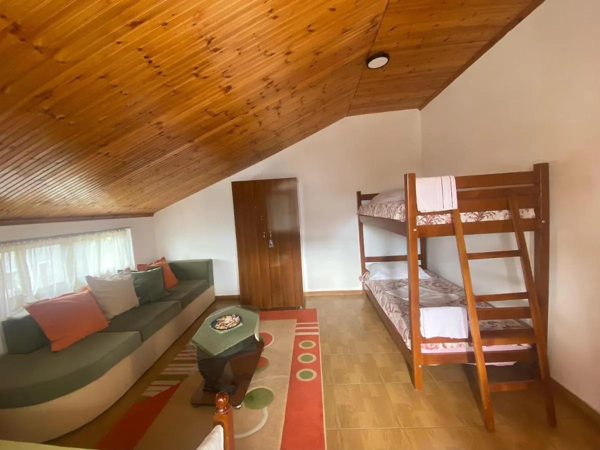 Auberge de jeunesse Happy Corner Guest House Shkodër