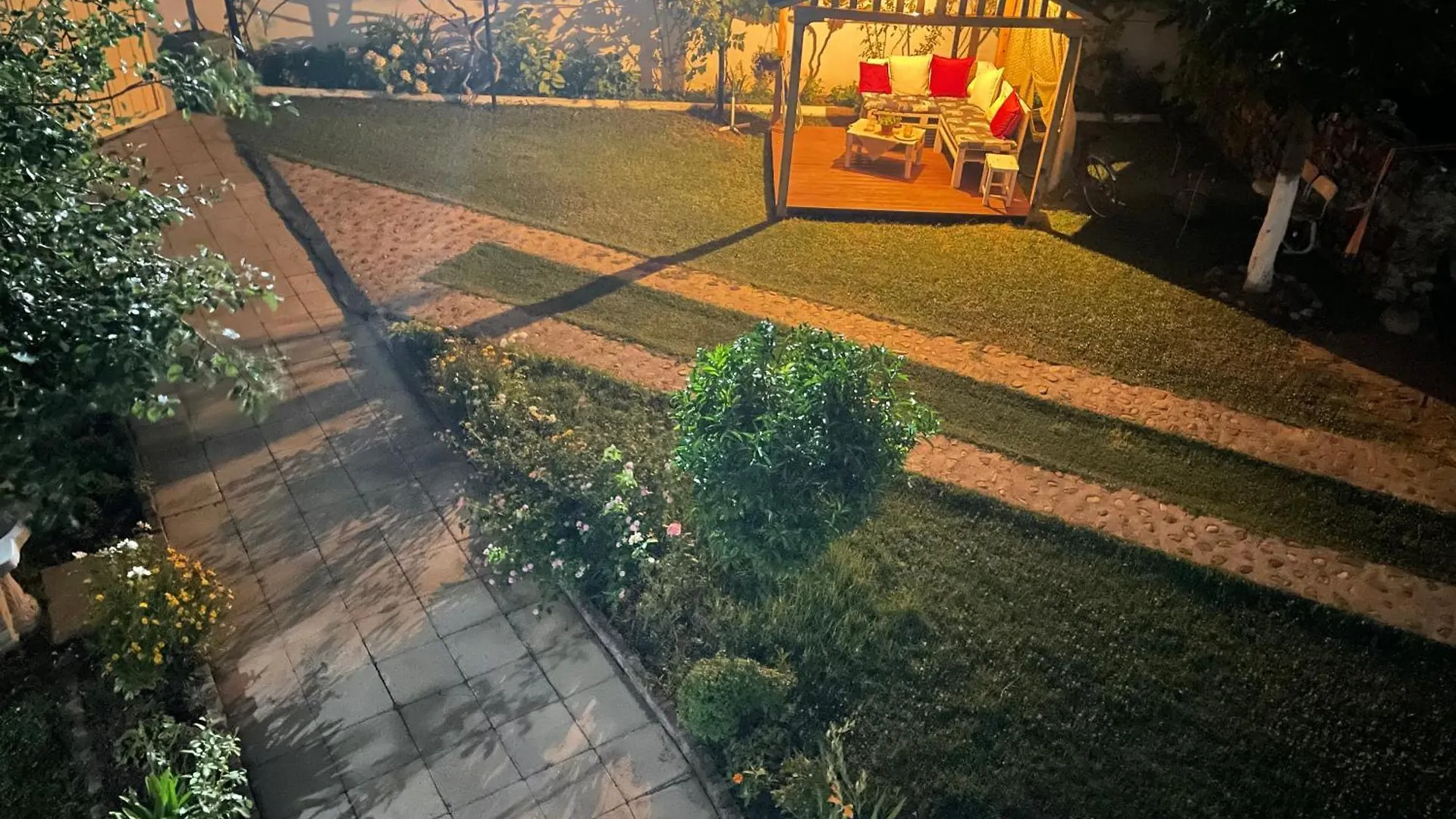 Happy Corner Guest House Shkodër 0*,