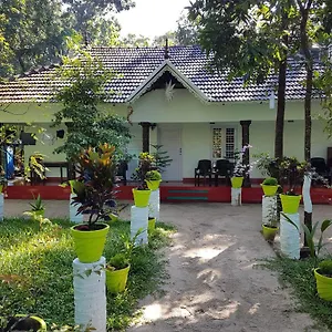 https://marari-nadiya.kerala-hotels.net